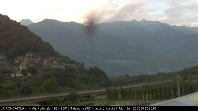 immagine della webcam nei dintorni di Albaredo per San Marco: webcam Talamona