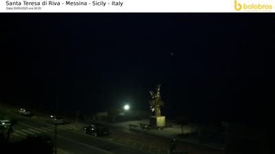 immagine della webcam nei dintorni di Reggio Aeroporto dello Stretto: webcam Santa Teresa di Riva