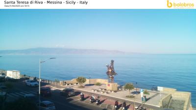 immagine della webcam nei dintorni di Taormina: webcam Santa Teresa di Riva