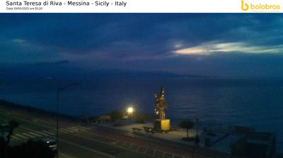 immagine della webcam nei dintorni di Taormina: webcam Santa Teresa di Riva