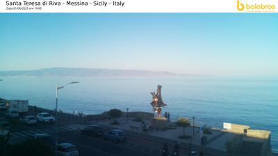 immagine della webcam nei dintorni di Taormina: webcam Santa Teresa di Riva