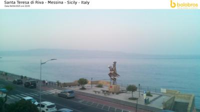 immagine della webcam nei dintorni di Taormina: webcam Santa Teresa di Riva