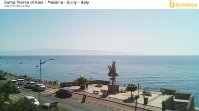 immagine della webcam nei dintorni di Mandanici: webcam Santa Teresa di Riva