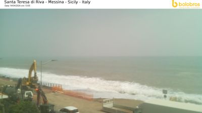 immagine della webcam nei dintorni di Reggio Calabria: webcam Santa Teresa di Riva