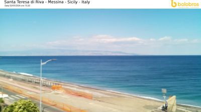 immagine della webcam nei dintorni di Reggio Calabria: webcam Santa Teresa di Riva