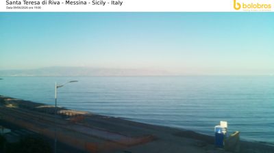 immagine della webcam nei dintorni di Taormina: webcam Santa Teresa di Riva