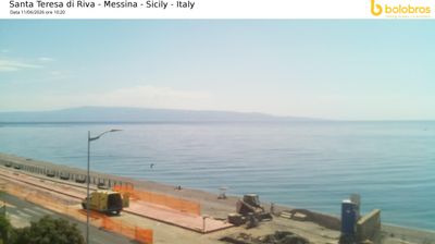 immagine della webcam nei dintorni di Messina: webcam Santa Teresa di Riva