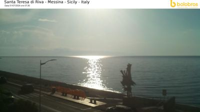 immagine della webcam nei dintorni di Messina: webcam Santa Teresa di Riva