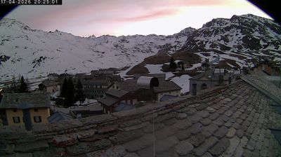 immagine della webcam nei dintorni di Madesimo: webcam Montespluga