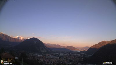immagine della webcam nei dintorni di Stresa: webcam Casale Corte Cerro