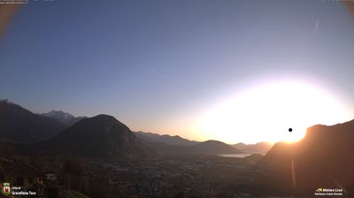 immagine della webcam nei dintorni di Mottarone: webcam Casale Corte Cerro