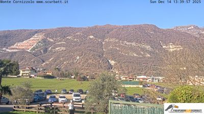 immagine della webcam nei dintorni di Monte Marenzo: webcam Suello