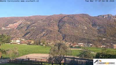 immagine della webcam nei dintorni di Piani d'Erna: webcam Suello