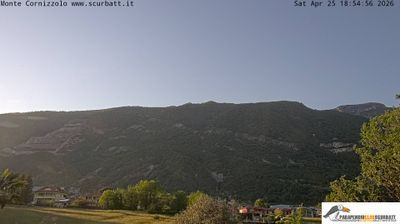 immagine della webcam nei dintorni di Monte Marenzo: webcam Suello