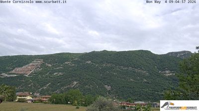 immagine della webcam nei dintorni di Capiago Intimiano: webcam Suello