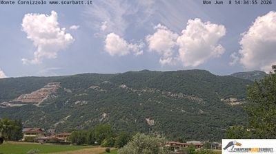 immagine della webcam nei dintorni di Monte Marenzo: webcam Suello