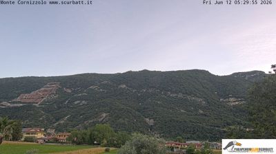 immagine della webcam nei dintorni di Albese con Cassano: webcam Suello