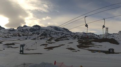 immagine della webcam nei dintorni di Staffal: webcam Cervinia Plan Maison