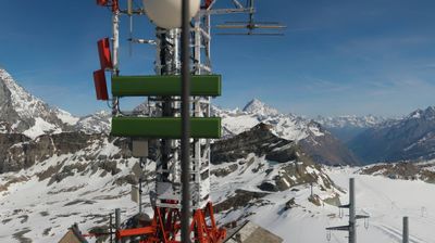 immagine della webcam nei dintorni di Staffal: webcam Cervinia Plateau Rosa
