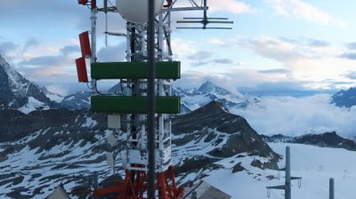 immagine della webcam nei dintorni di La Magdeleine: webcam Cervinia Plateau Rosa