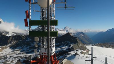immagine della webcam nei dintorni di Chamois: webcam Cervinia Plateau Rosa