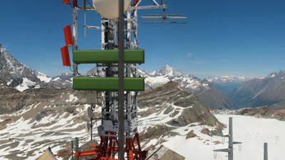 immagine della webcam nei dintorni di Chamois: webcam Cervinia Plateau Rosa