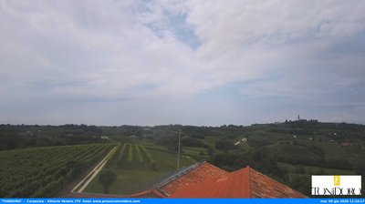 immagine della webcam nei dintorni di Fossalta di Piave: webcam San Pietro di Feletto