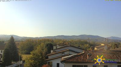 immagine della webcam nei dintorni di Castelnuovo Bocca d'Adda: webcam Grazzano Visconti