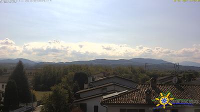 immagine della webcam nei dintorni di Castelnuovo Bocca d'Adda: webcam Grazzano Visconti