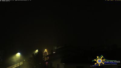 immagine della webcam nei dintorni di Varano de' Melegari: webcam Grazzano Visconti