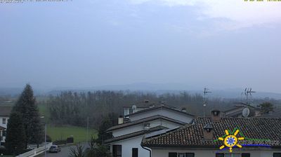 immagine della webcam nei dintorni di Castelnuovo Bocca d'Adda: webcam Grazzano Visconti