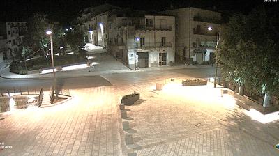 immagine della webcam nei dintorni di Valico di Montemiletto: webcam Oppido Lucano