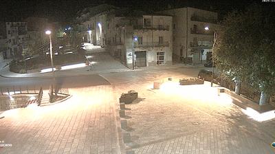 immagine della webcam nei dintorni di Pietrapertosa: webcam Oppido Lucano