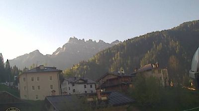 immagine della webcam nei dintorni di Malga Ciapela: webcam Caviola