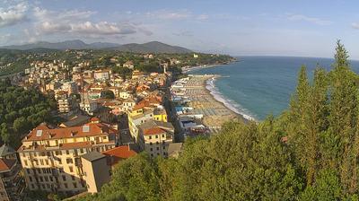 immagine della webcam nei dintorni di Valleggia: webcam Celle Ligure