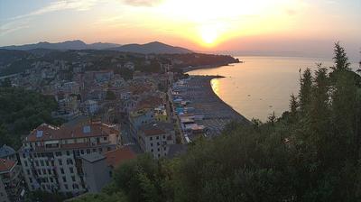 immagine della webcam nei dintorni di Quiliano: webcam Celle Ligure