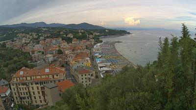 immagine della webcam nei dintorni di Savona: webcam Celle Ligure