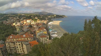 immagine della webcam nei dintorni di Spotorno: webcam Celle Ligure