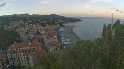 immagine della webcam nei dintorni di Albisola Superiore: webcam Celle Ligure