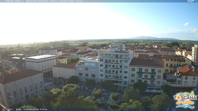 immagine della webcam nei dintorni di Livorno: webcam Cecina