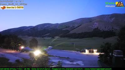 immagine della webcam nei dintorni di Roio del Sangro: webcam Monte Pratello