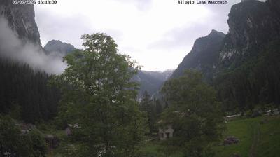 immagine della webcam nei dintorni di Val Masino: webcam Valmasino