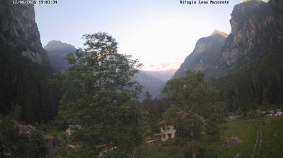 immagine della webcam nei dintorni di Campodolcino: webcam Valmasino