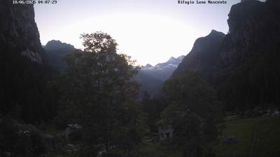 immagine della webcam nei dintorni di Albaredo per San Marco: webcam Val Masino