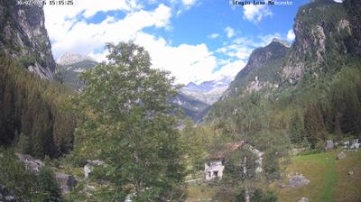 immagine della webcam nei dintorni di Rasura: webcam Val Masino