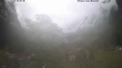 immagine della webcam nei dintorni di Rasura: webcam Val Masino