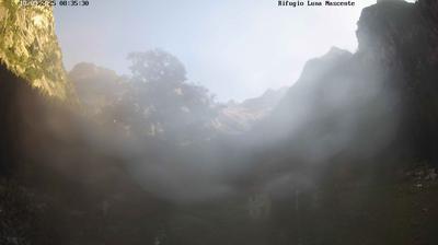 immagine della webcam nei dintorni di Val Masino: webcam Valmasino
