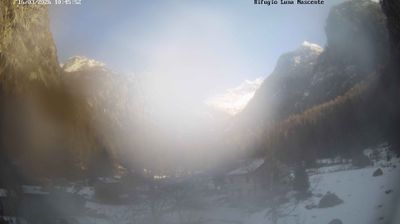 immagine della webcam nei dintorni di Rasura: webcam Val Masino