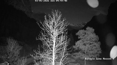 immagine della webcam nei dintorni di Val di Mello: webcam Val Masino