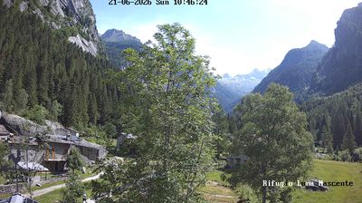 immagine della webcam nei dintorni di Val di Mello: webcam Val Masino